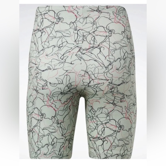 Reebok Classics Contour Floral Print Legging Women Shorts HB8623 - Small - Picture 5 of 8